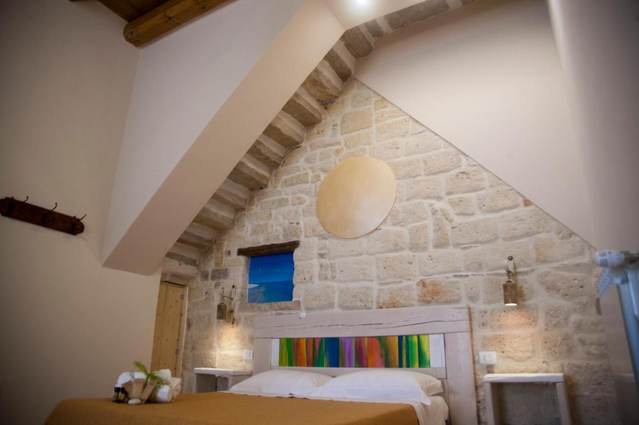 3 Archi B&B トラーニ エクステリア 写真